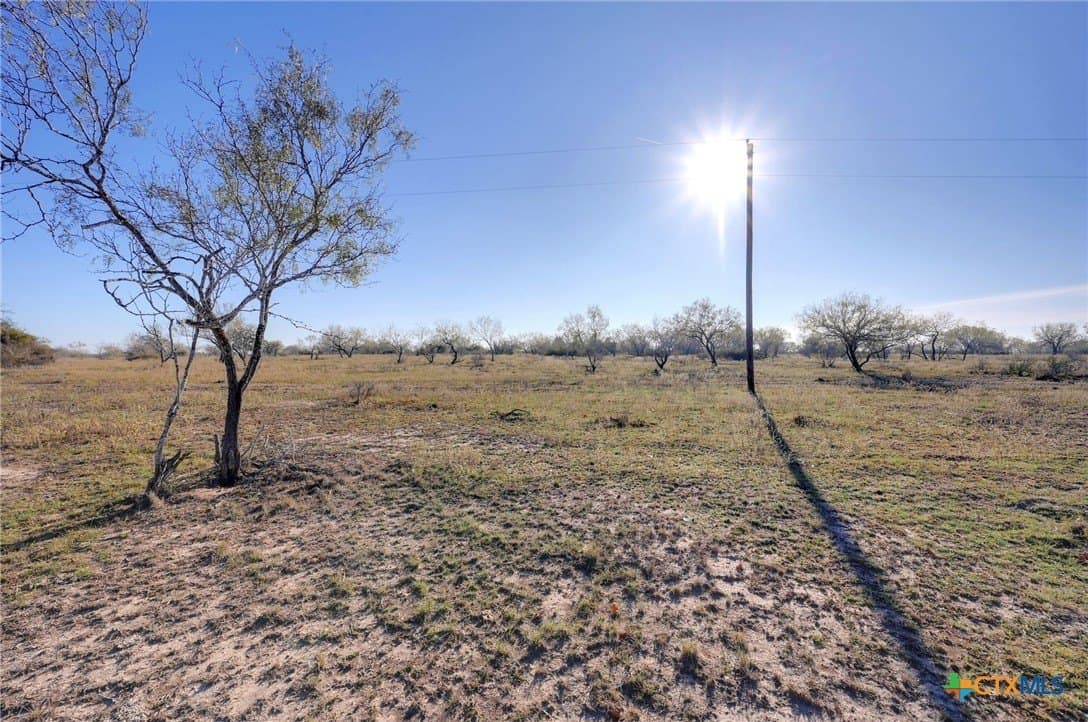 28 acres in Gonzales County featured view