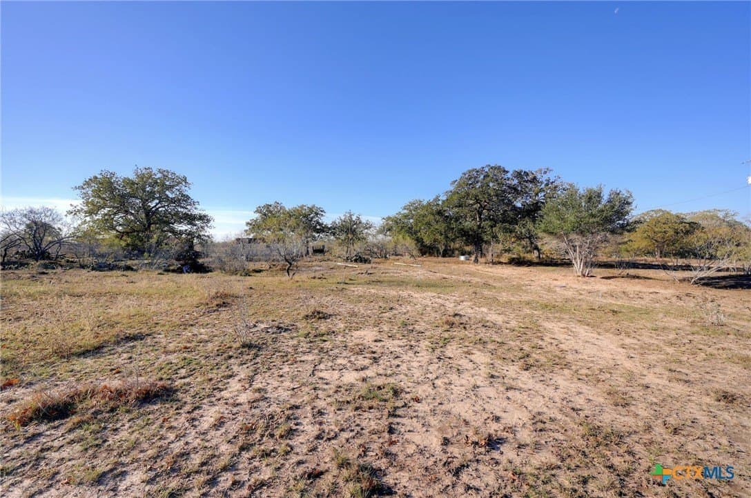 28 acres in Gonzales County - photo 14