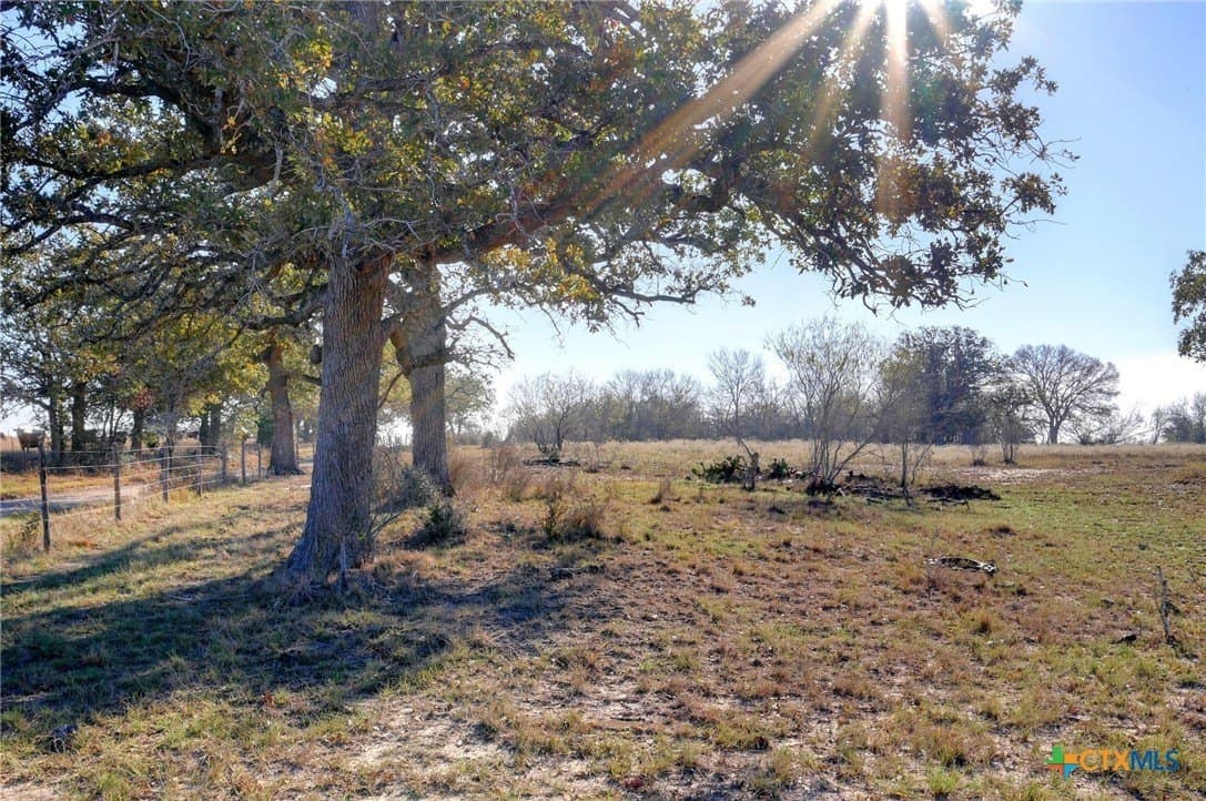 28 acres in Gonzales County - photo 15