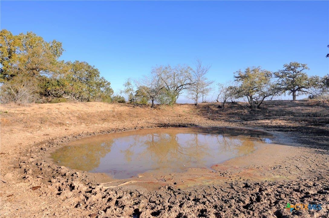 28 acres in Gonzales County - photo 11
