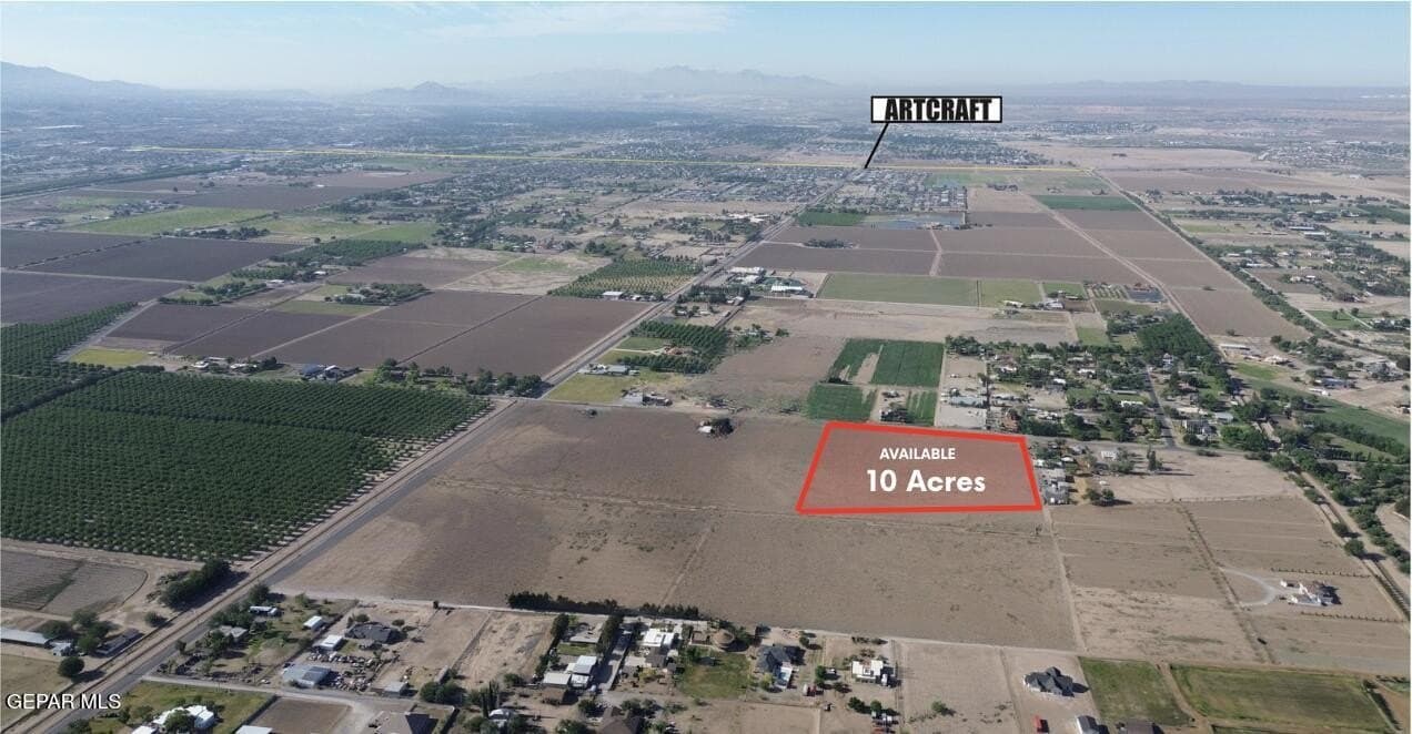 10 acres in El Paso County
