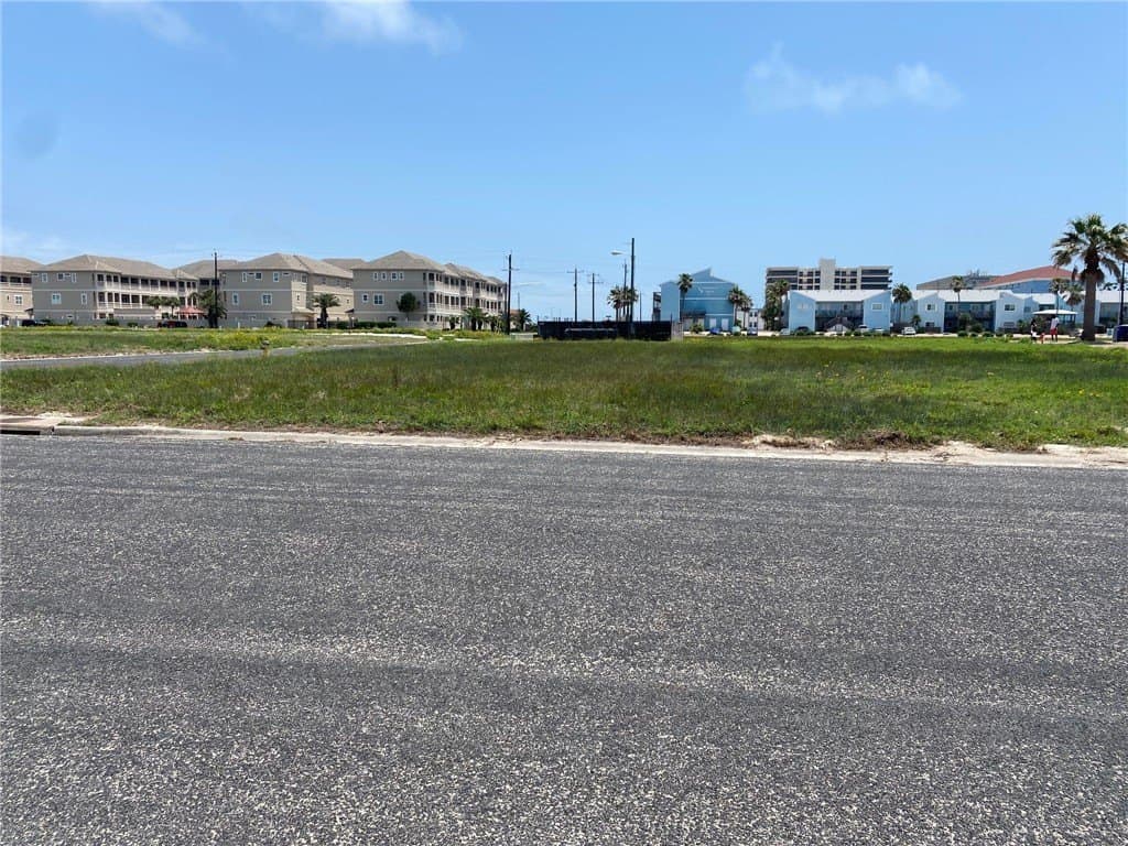 0.4 acres in Nueces County