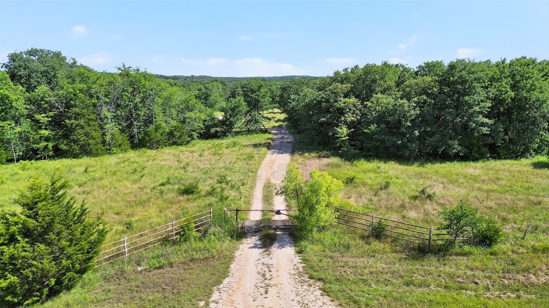 282.44 acres in Cooke County - photo 6