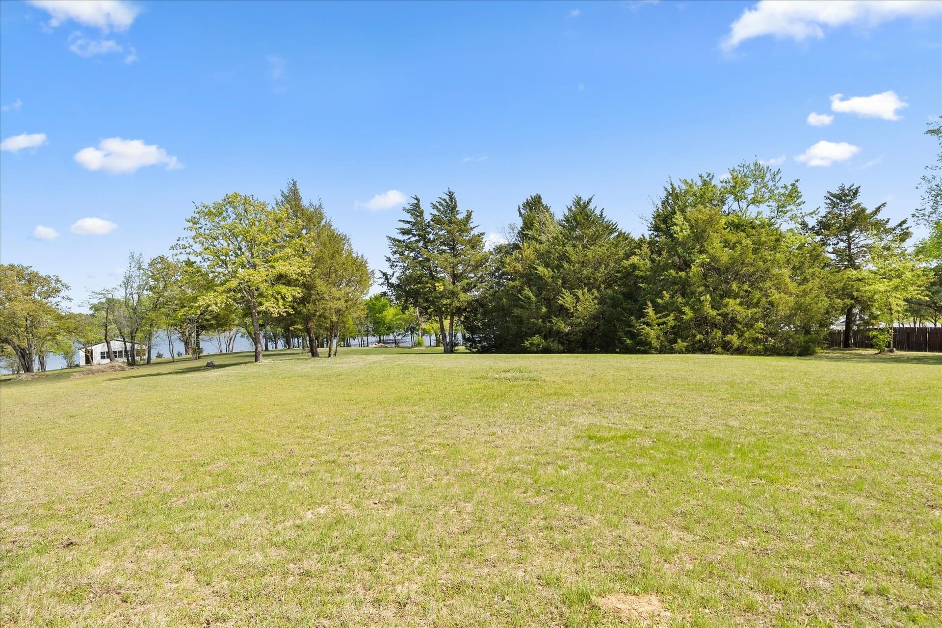 0.82 acres in Hunt County - photo 30
