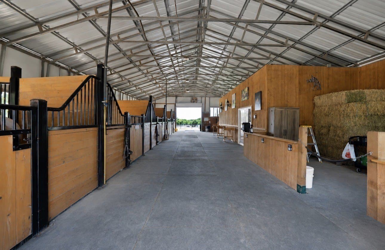 8.62 acres in Ellis County gallery image 2
