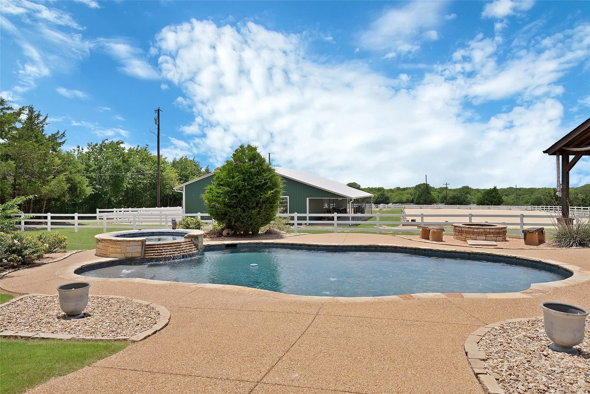 8.62 acres in Ellis County - photo 33