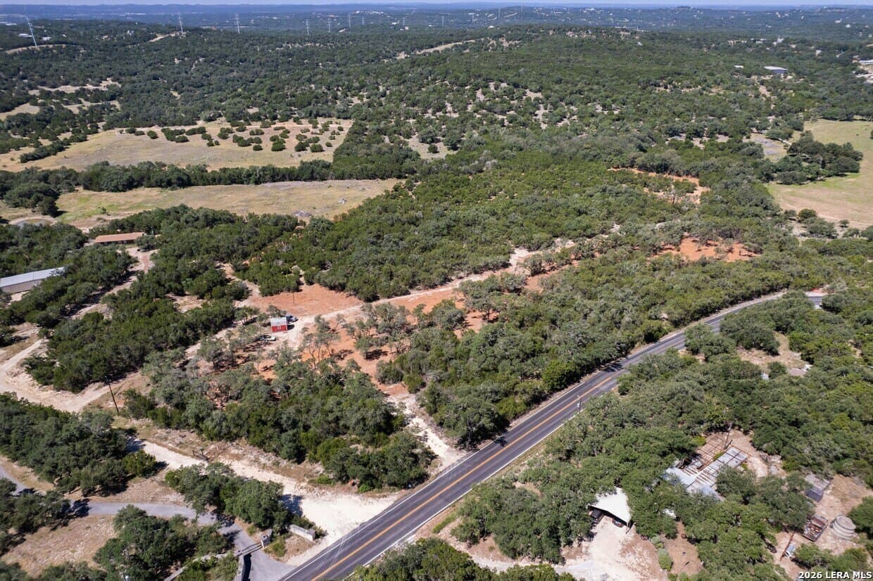 20 acres in Comal County - photo 3