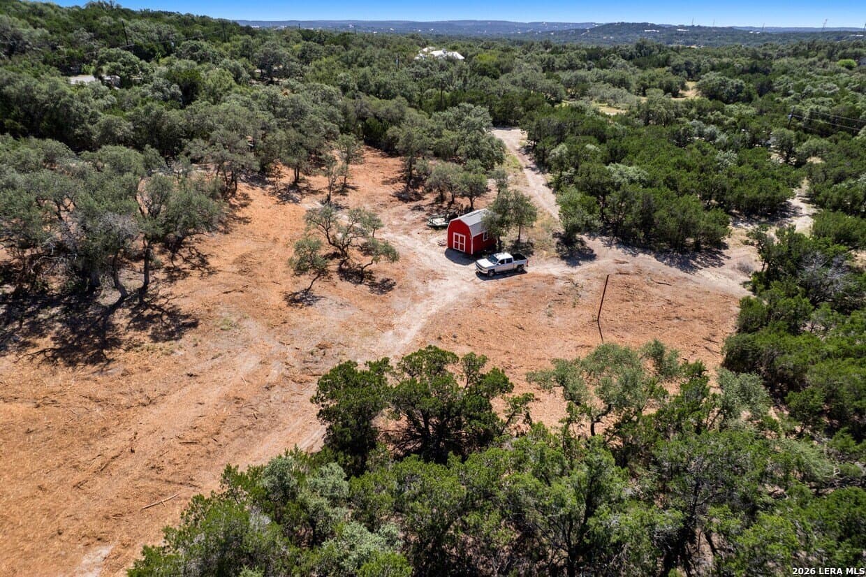 20 acres in Comal County - photo 4