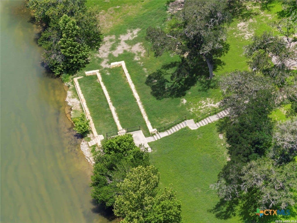 5.27 acres in Comal County - photo 17