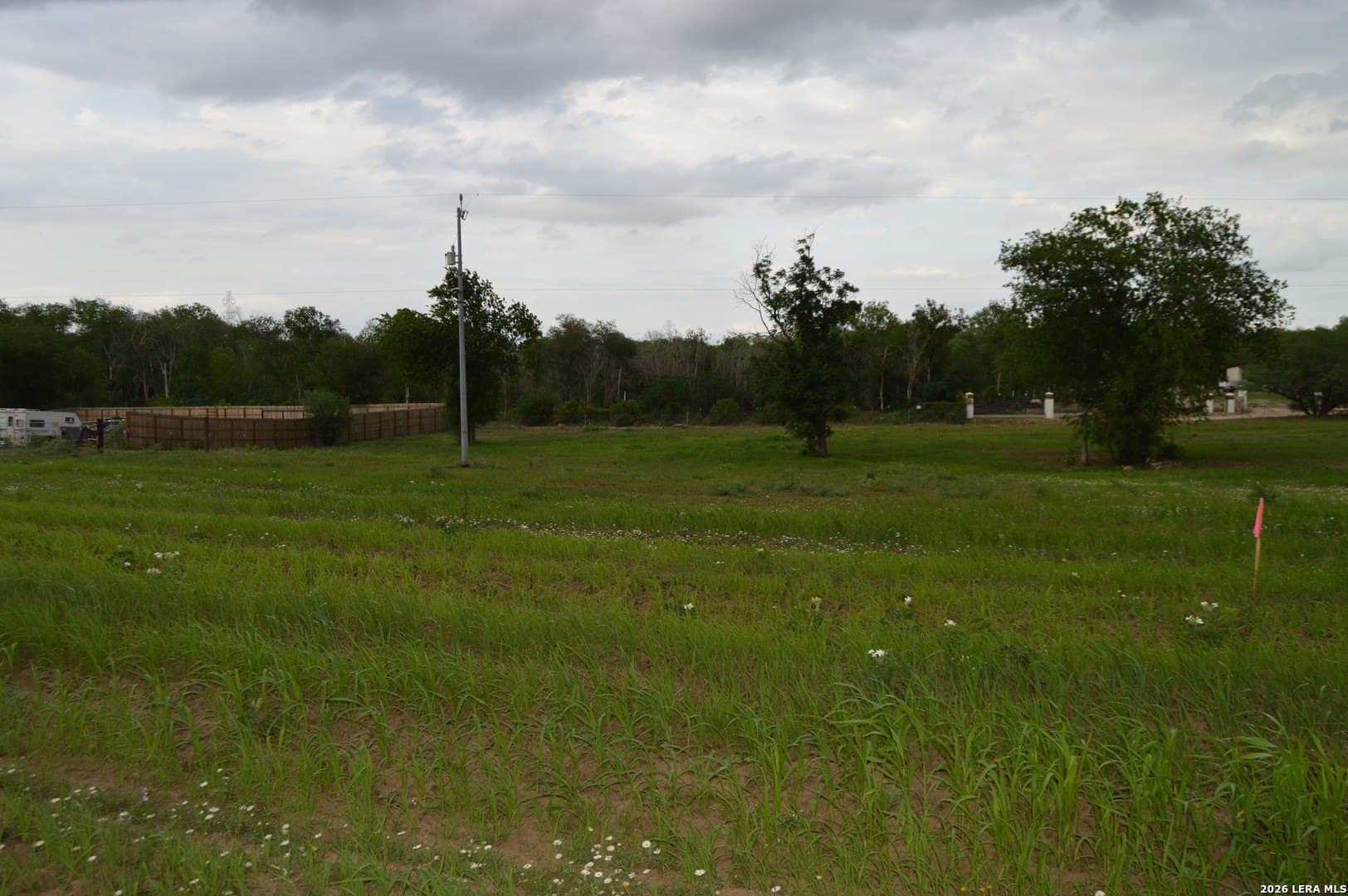 1 acres in Bexar County gallery image 3