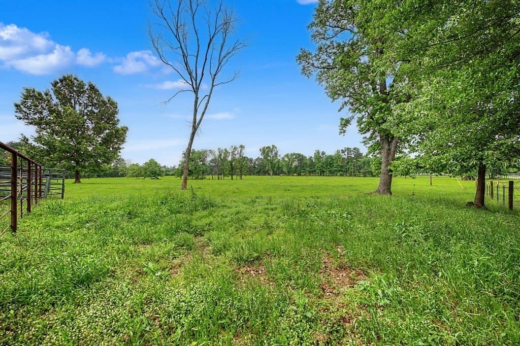 27.69 acres in Texas County - photo 17
