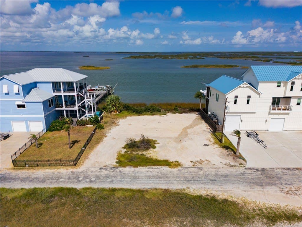 0.52 acres in Nueces County - photo 9