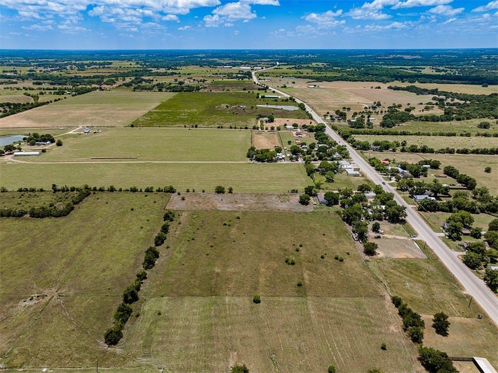 7.42 acres in Fayette County - photo 2