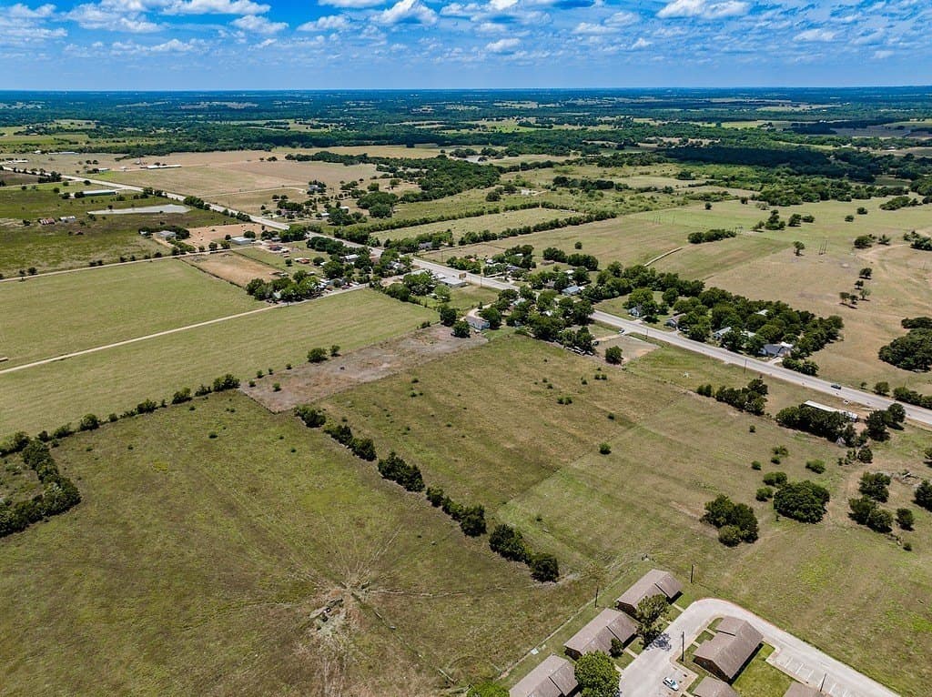 7.42 acres in Fayette County - photo 3