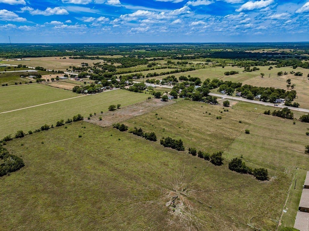 7.42 acres in Fayette County - photo 9