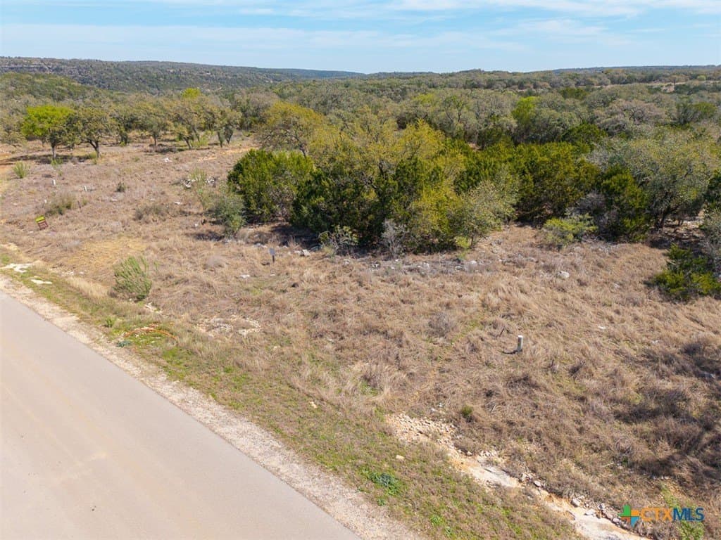 1.34 acres in Comal County gallery image 2