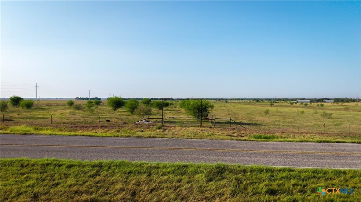 80 acres in Guadalupe County - photo 34