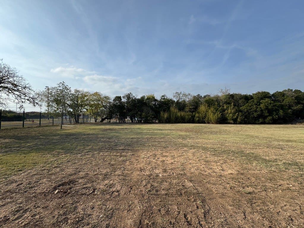 0.21 acres in Bandera County gallery image 3