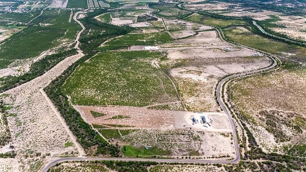 10.07 acres in Maverick County gallery image 2