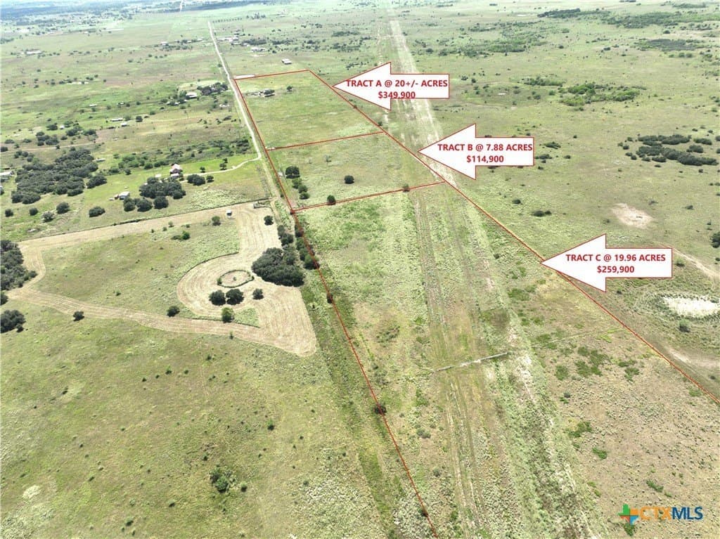 19.96 acres in Victoria County - photo 2