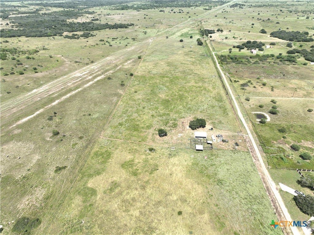 19.96 acres in Victoria County - photo 3