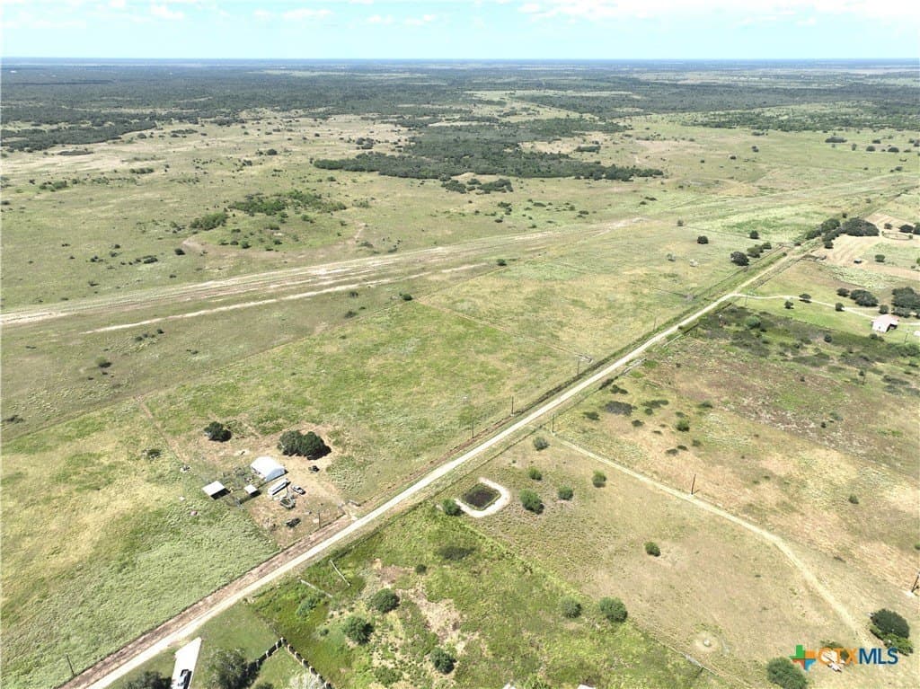 19.96 acres in Victoria County - photo 5