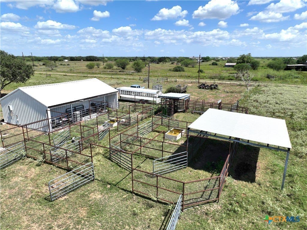 19.96 acres in Victoria County - photo 9
