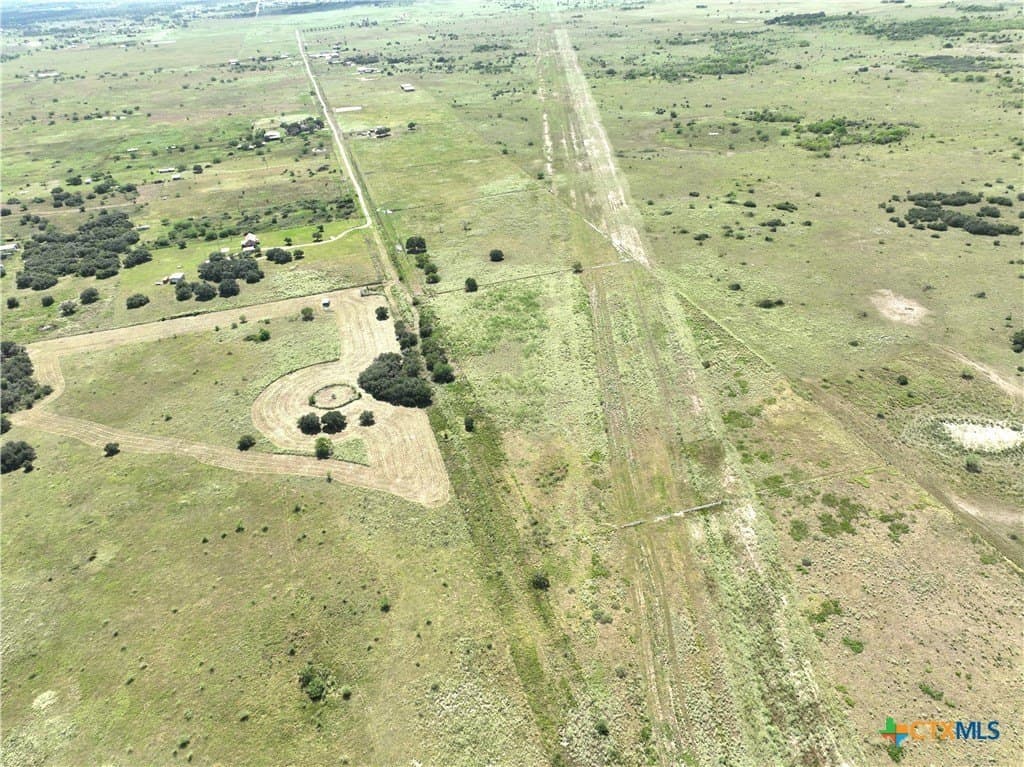 19.96 acres in Victoria County - photo 4