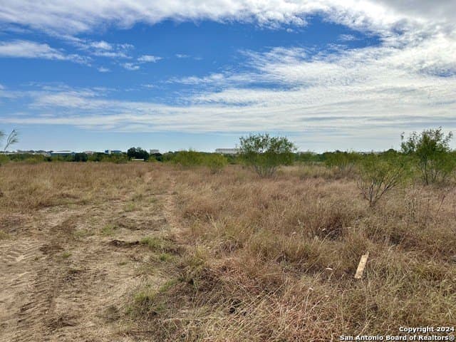 10 acres in Atascosa County