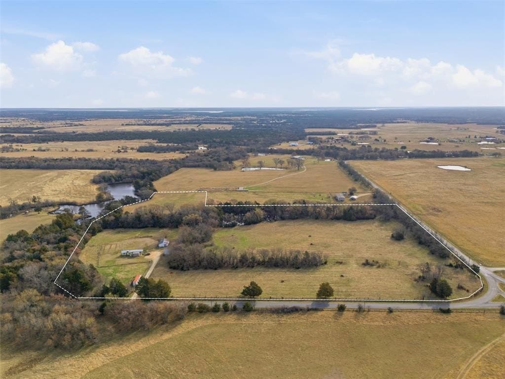 21 acres in Grayson County