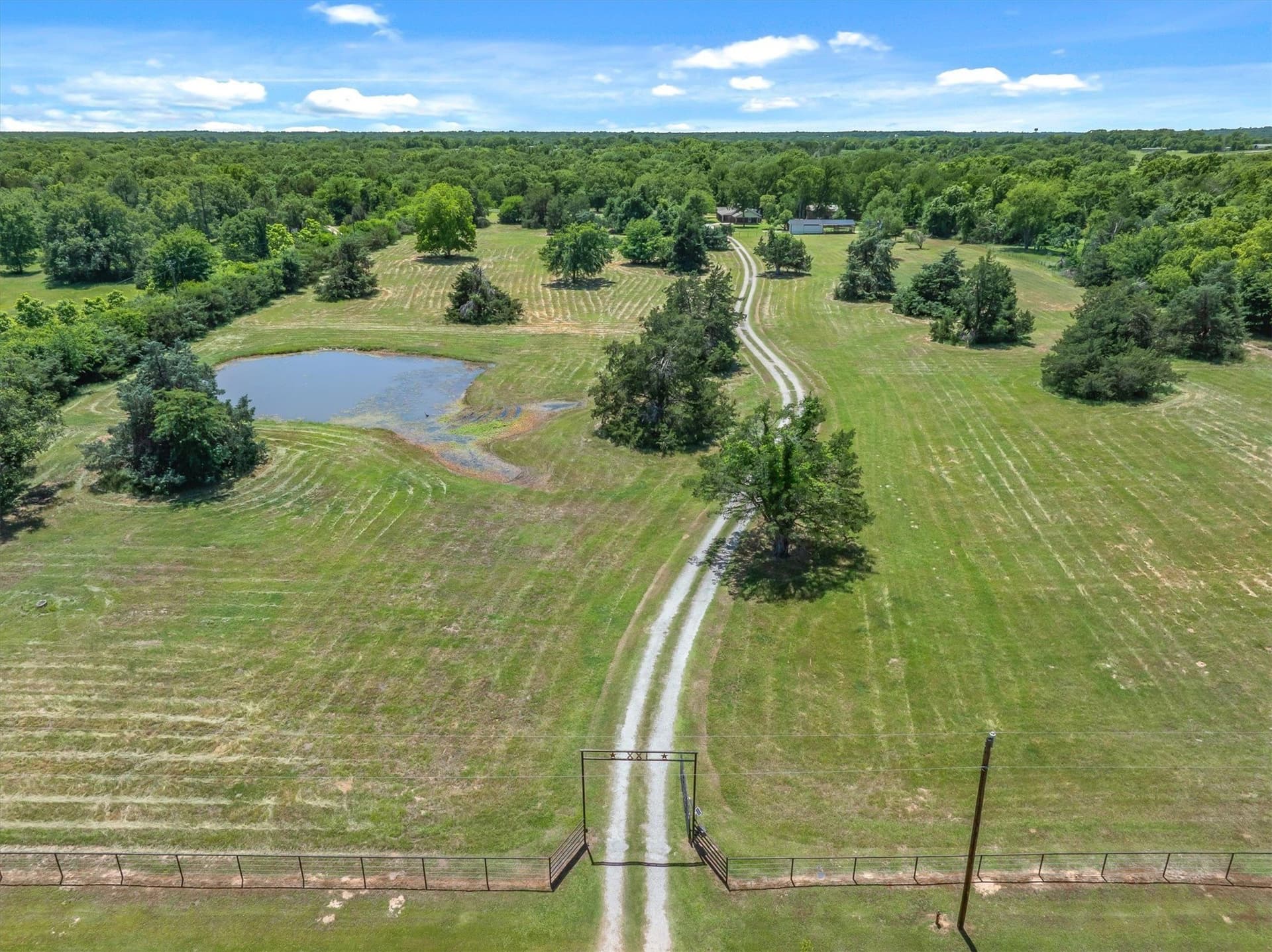 26.94 acres in Kaufman County - photo 2