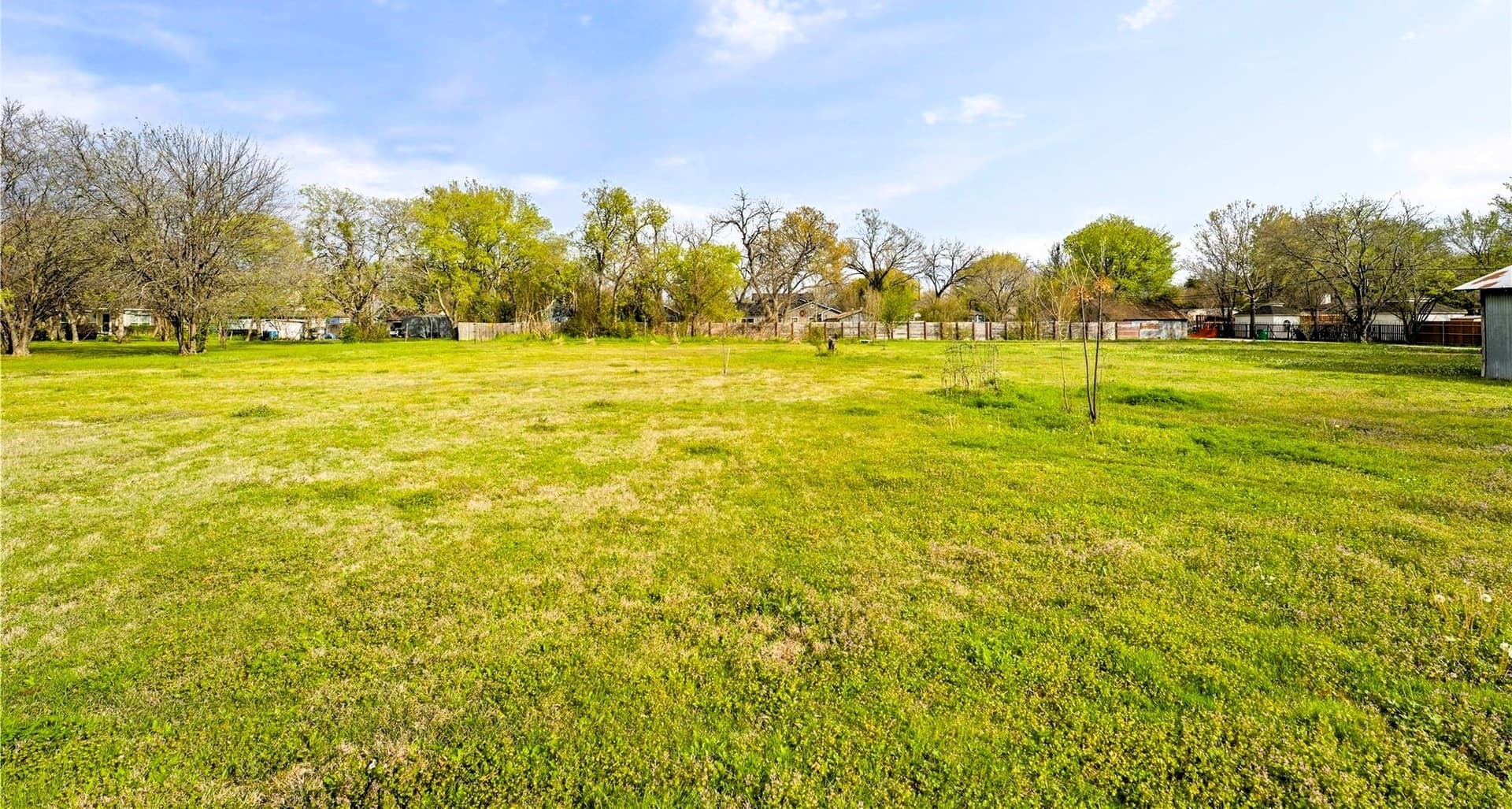 0.37 acres in Ellis County - photo 3