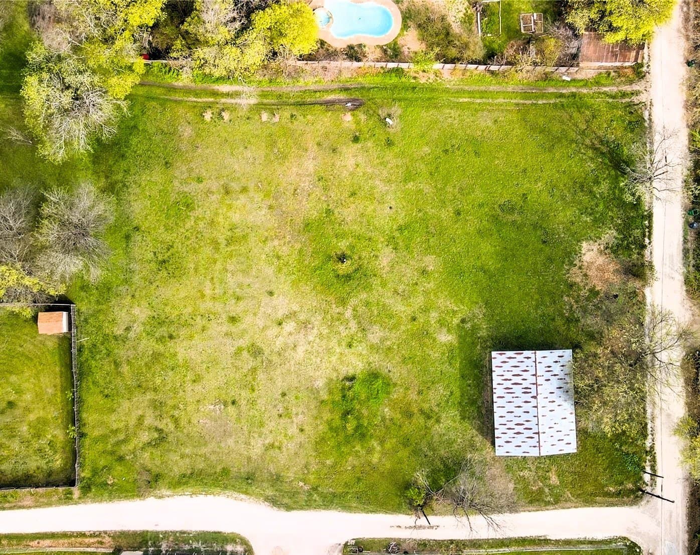 0.37 acres in Ellis County