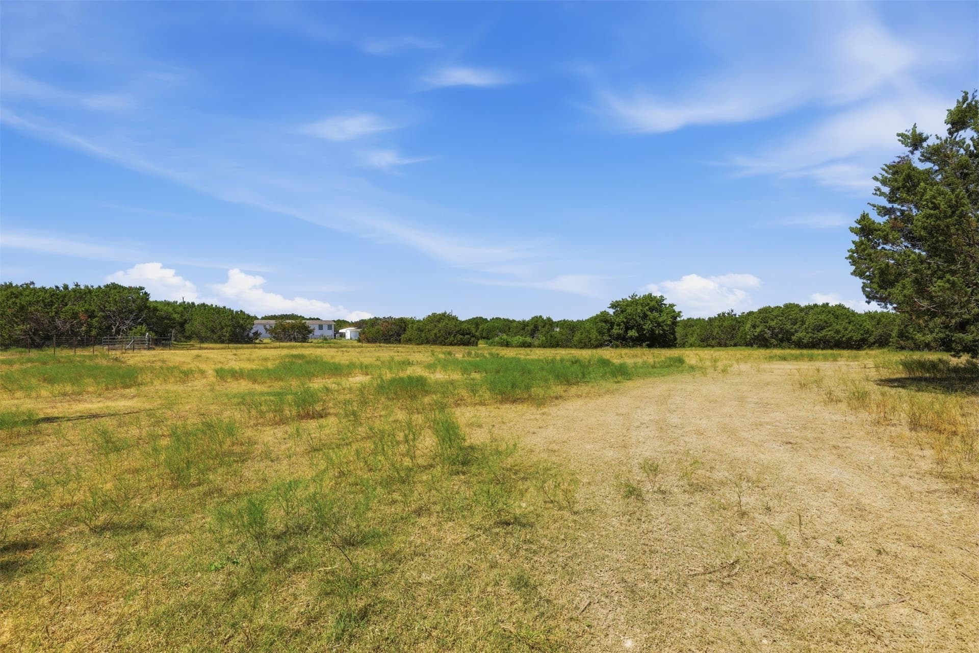 13 acres in Johnson County