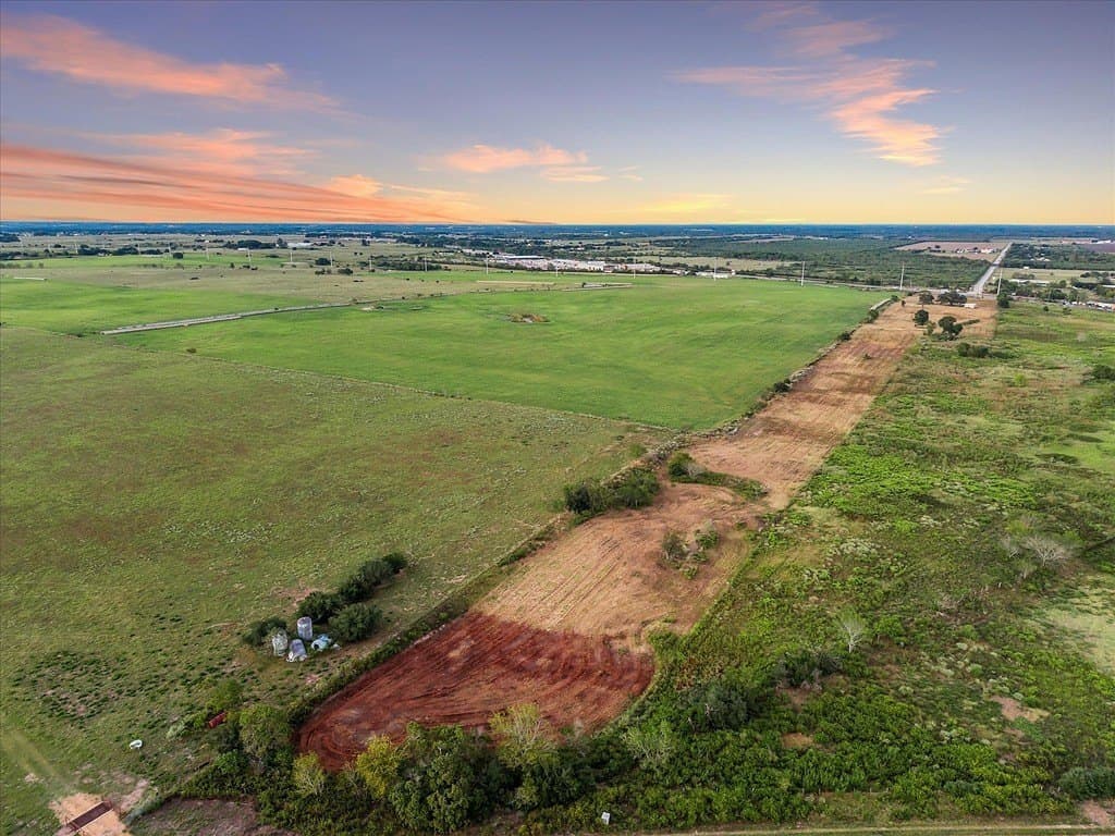 14 acres in Austin County gallery image 3