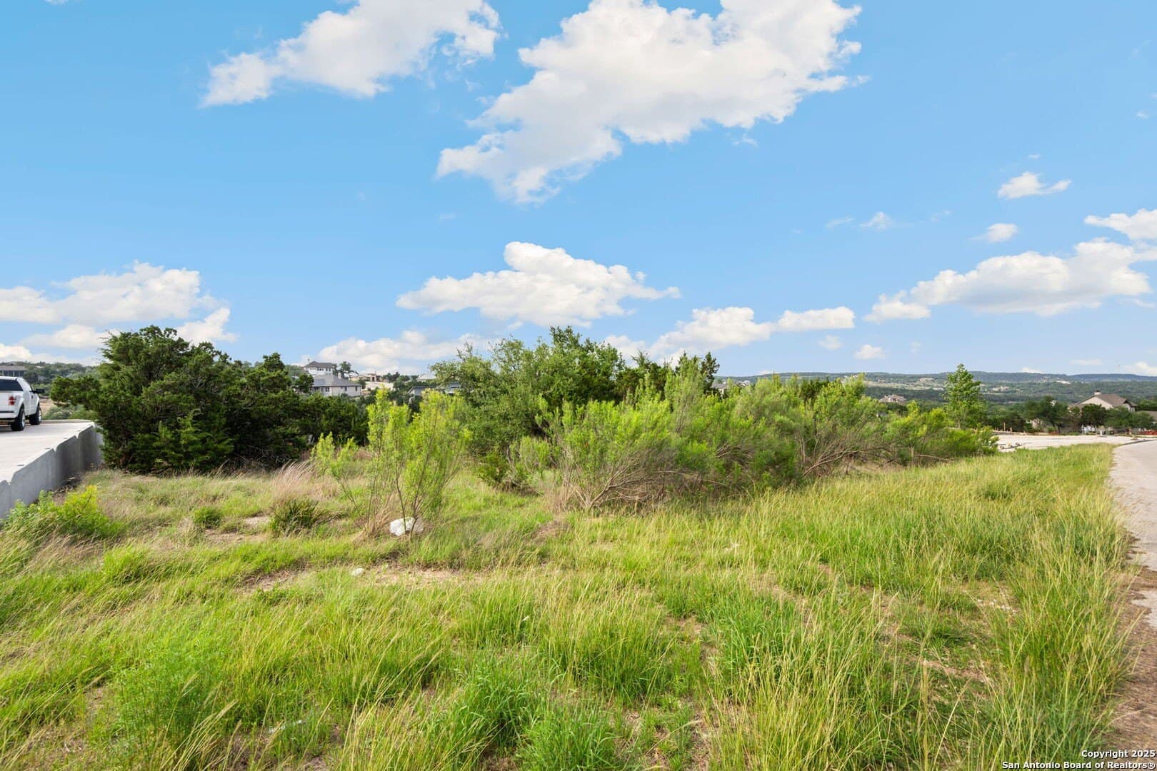 1.2 acres in Comal County gallery image 3