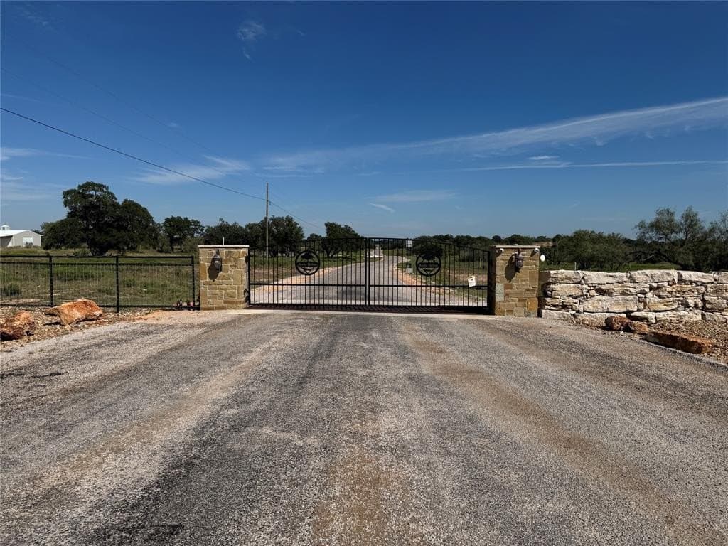 5.01 acres in San Saba County