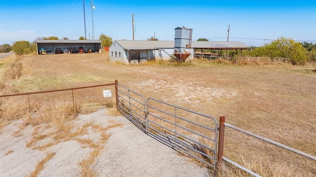 29.54 acres in Erath County gallery image 4