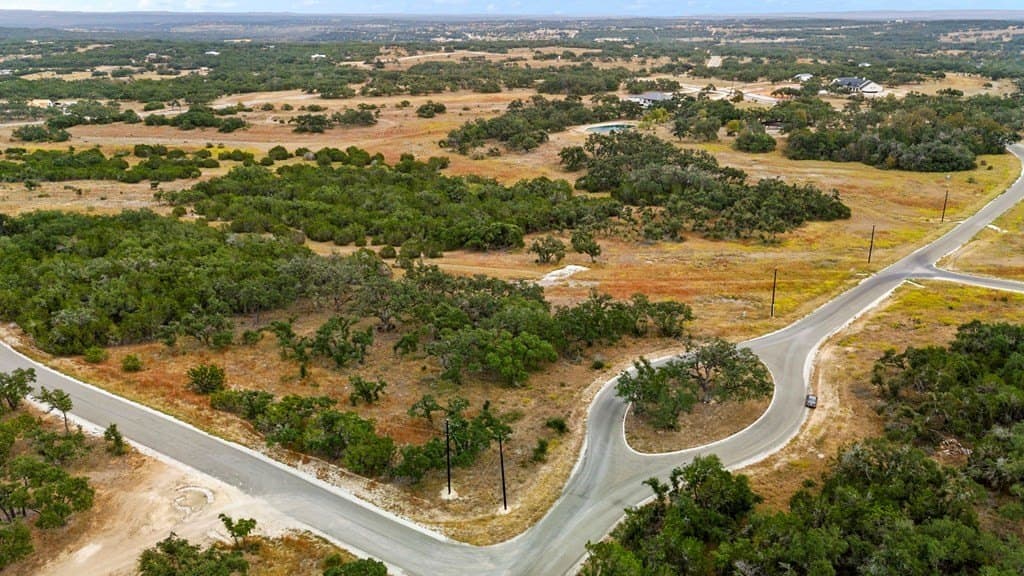5.86 acres in Comal County - photo 12