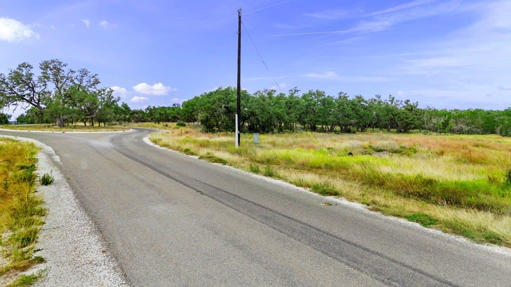5.86 acres in Comal County - photo 23