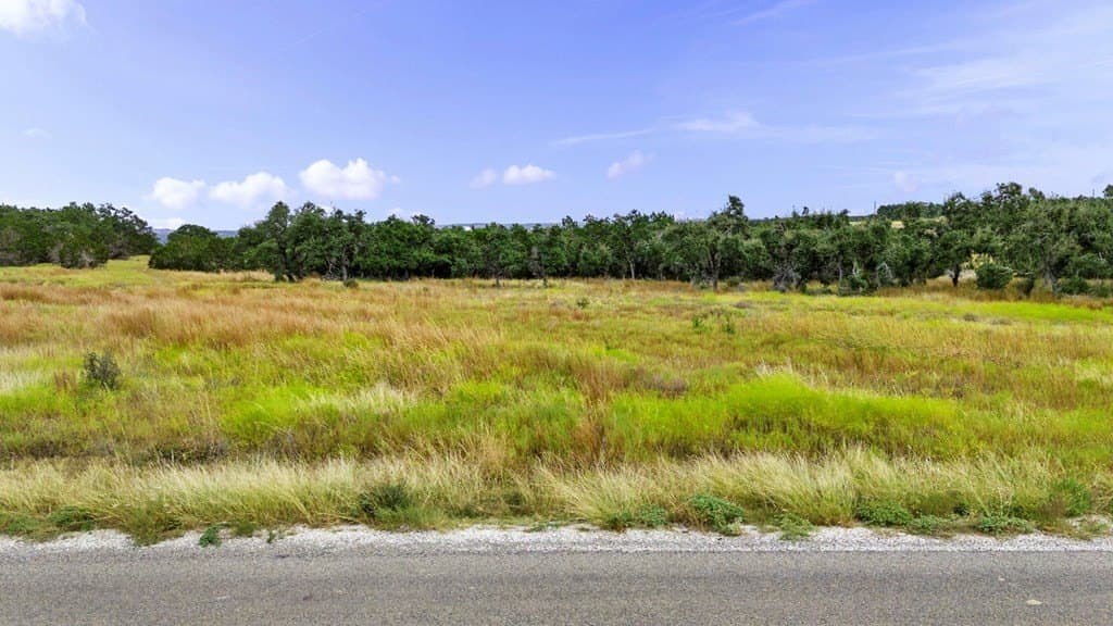 5.86 acres in Comal County - photo 22