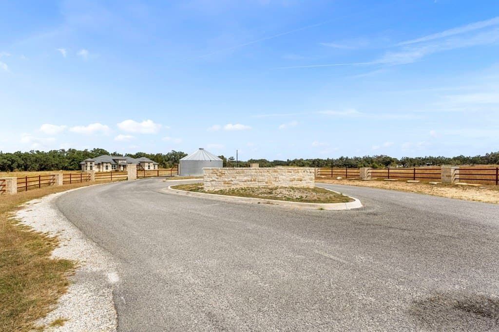 5.86 acres in Comal County - photo 21