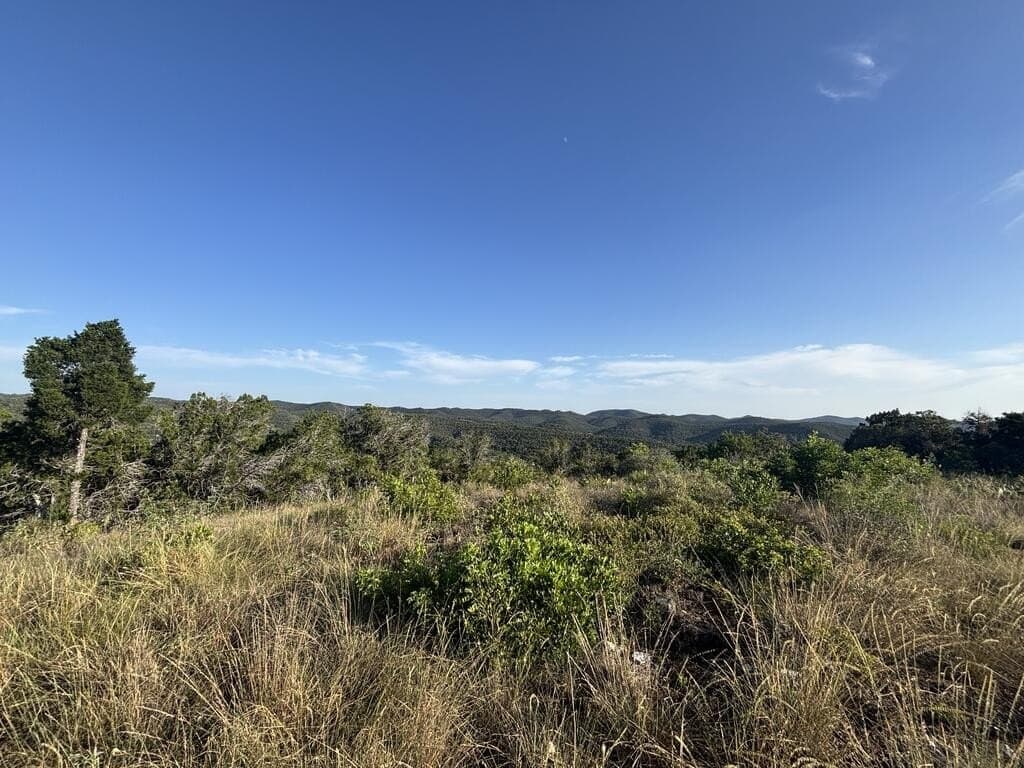 5.61 acres in Real County - photo 10