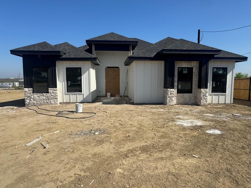 10,978 acres in Maverick County