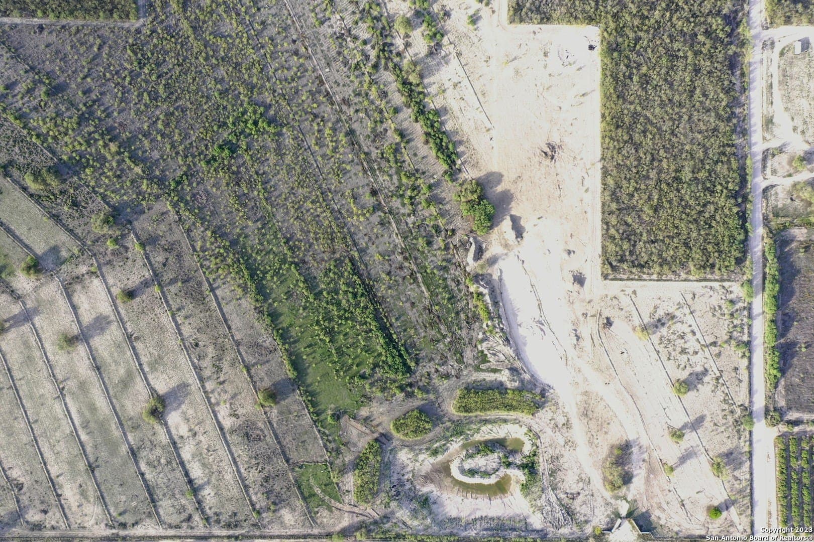 105.96 acres in Hidalgo County - photo 9