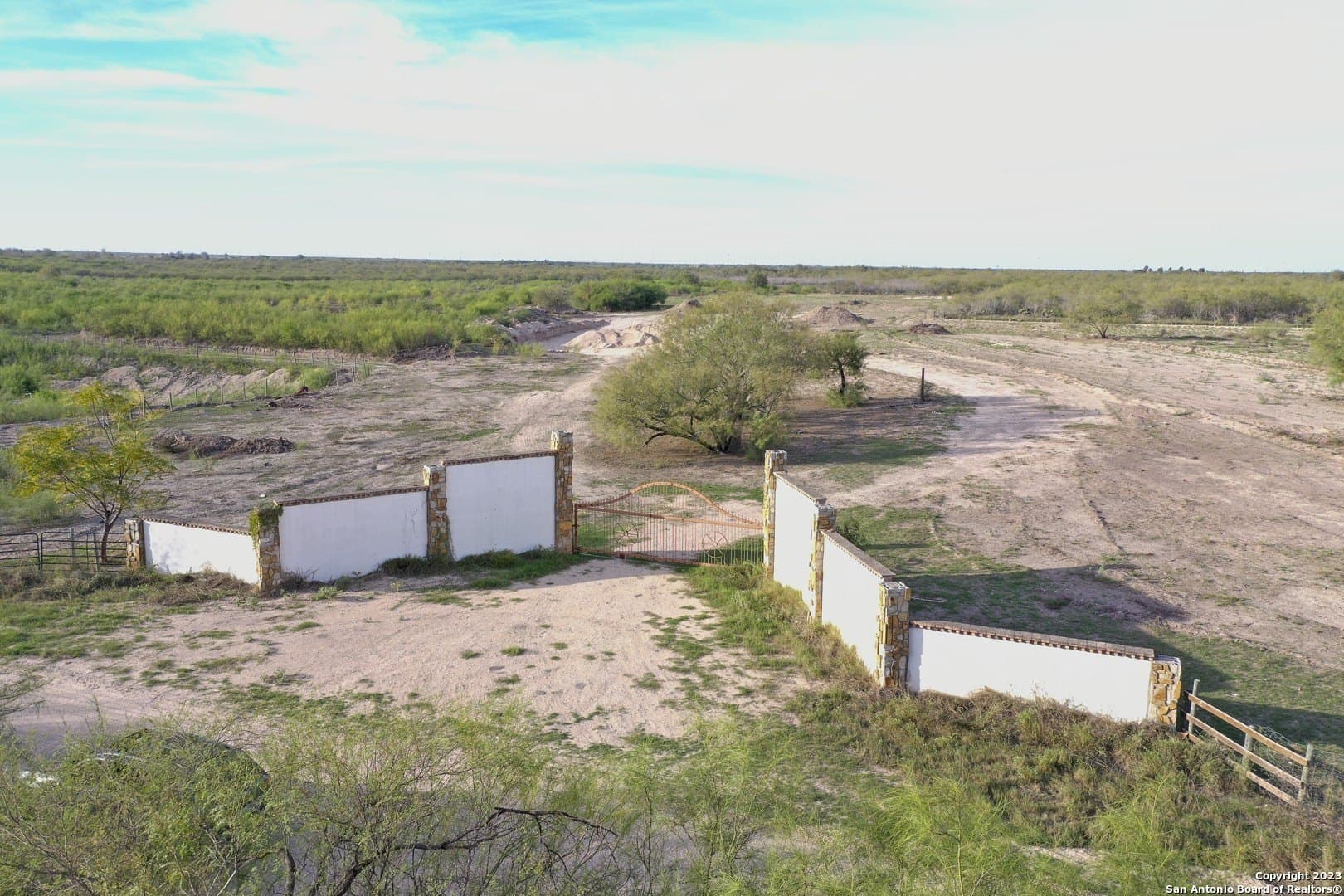 105.96 acres in Hidalgo County - photo 4