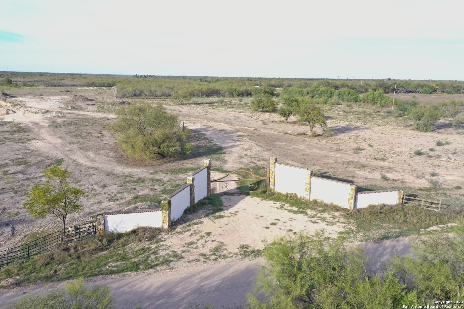 105.96 acres in Hidalgo County - photo 6
