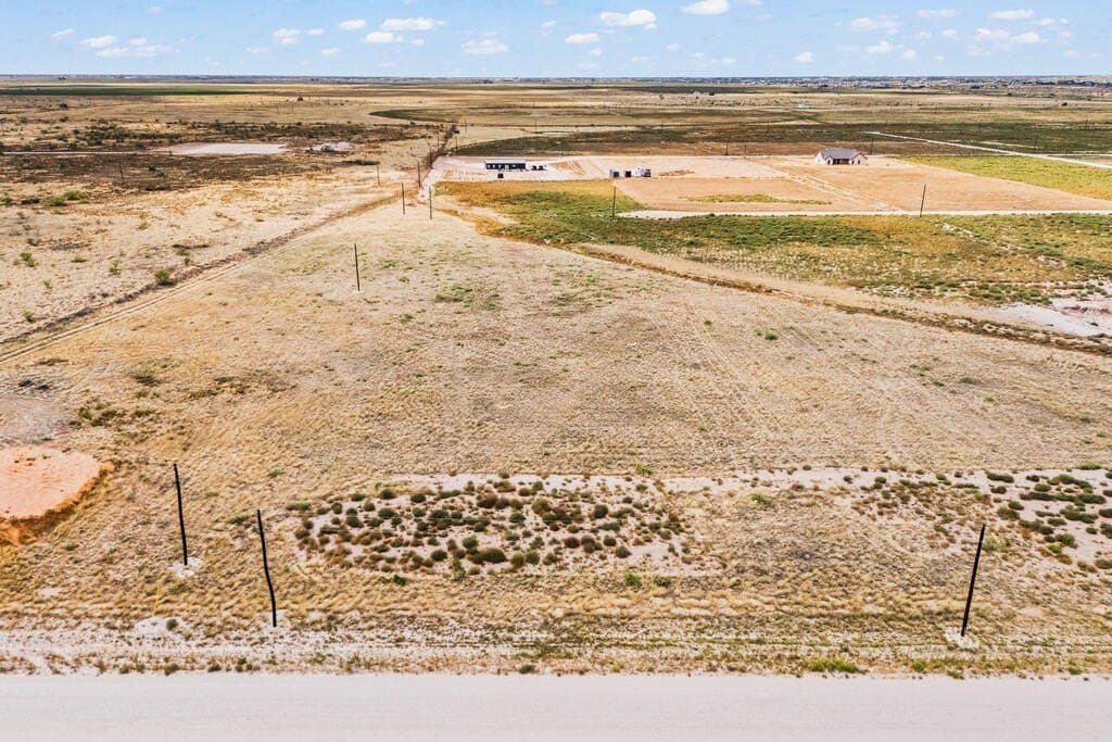 2 acres in Gaines County - photo 2