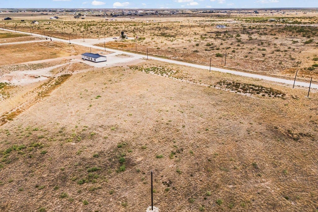 2 acres in Gaines County - photo 4