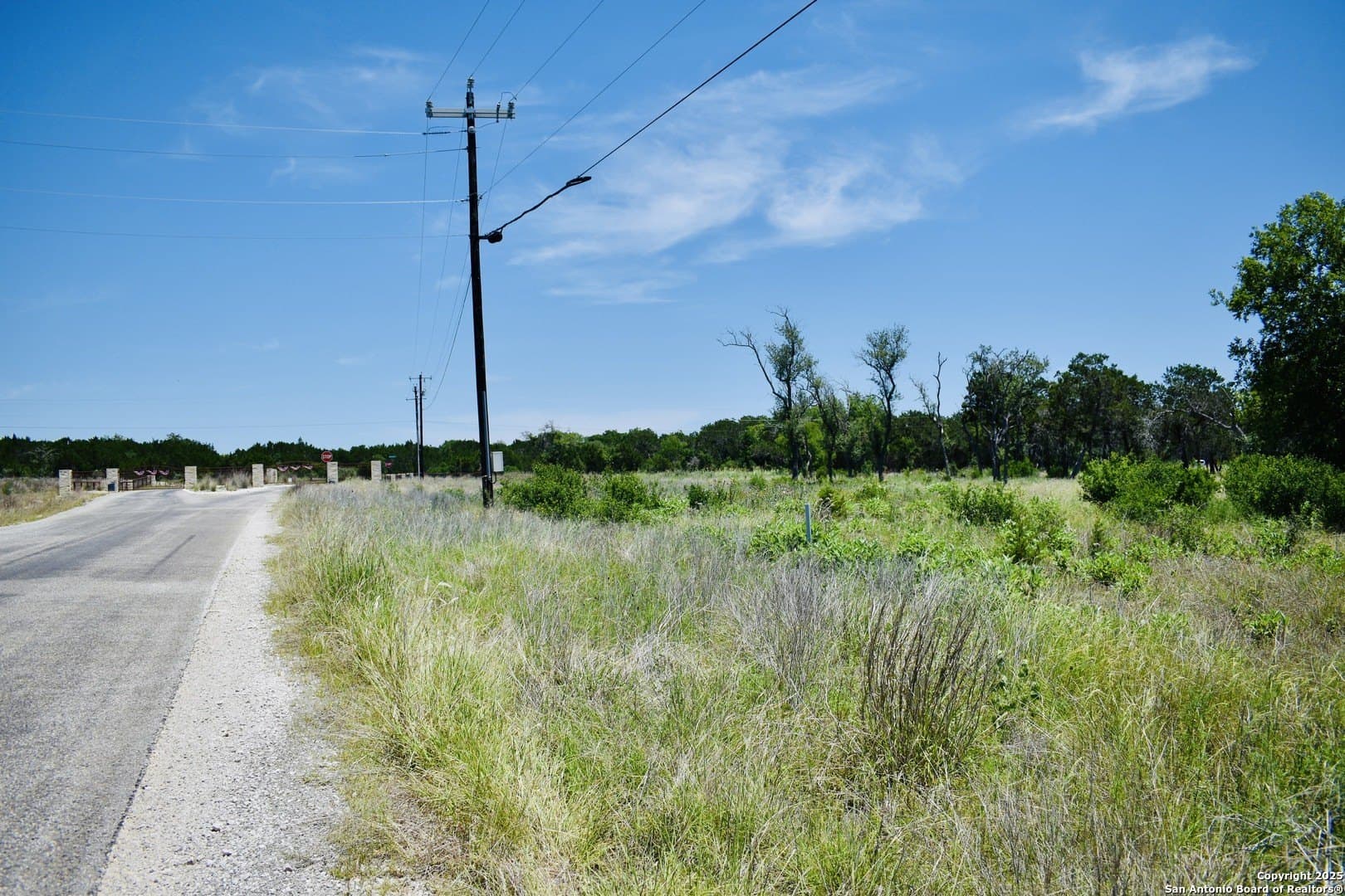 5.06 acres in Bandera County - photo 7